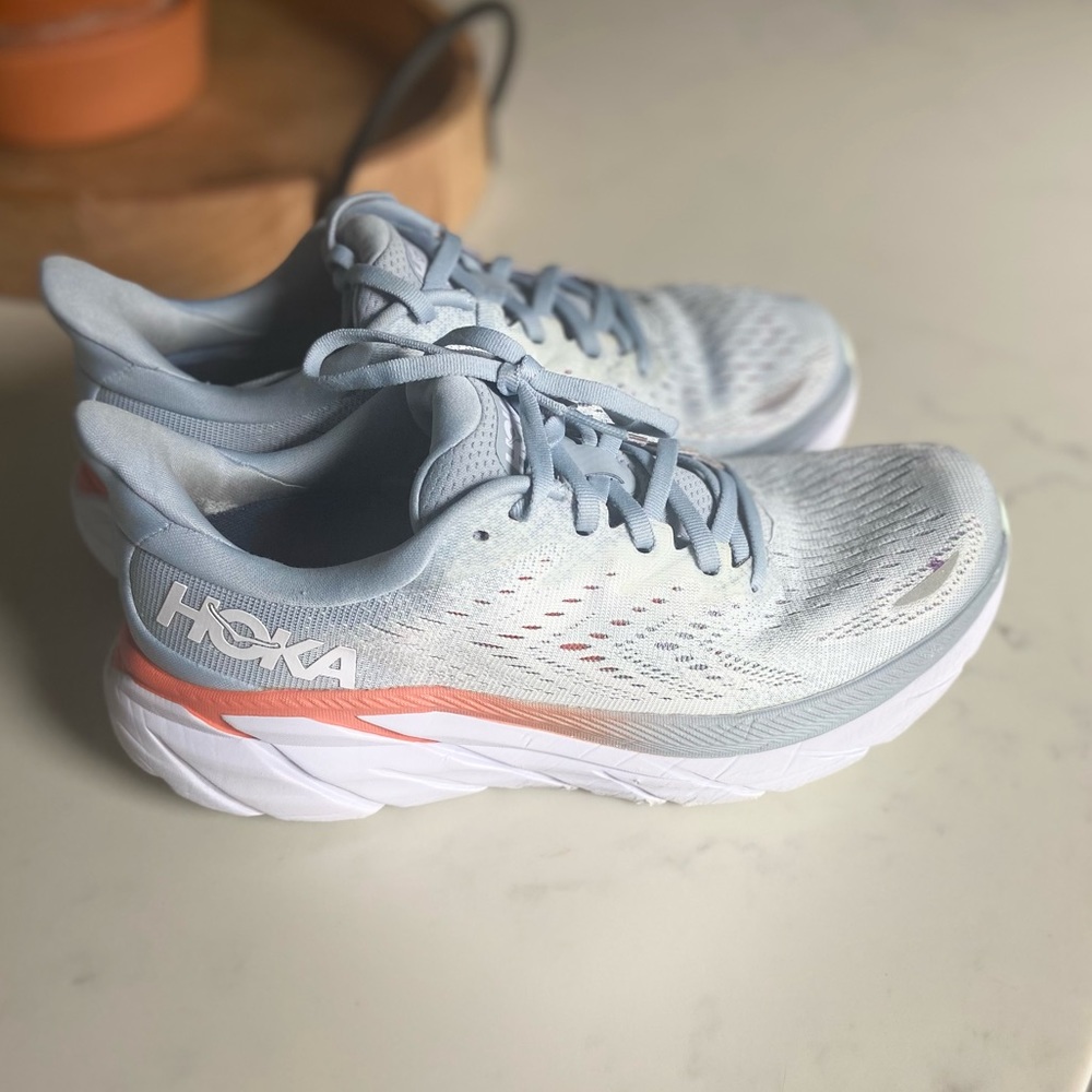 Hoka Clifton 8